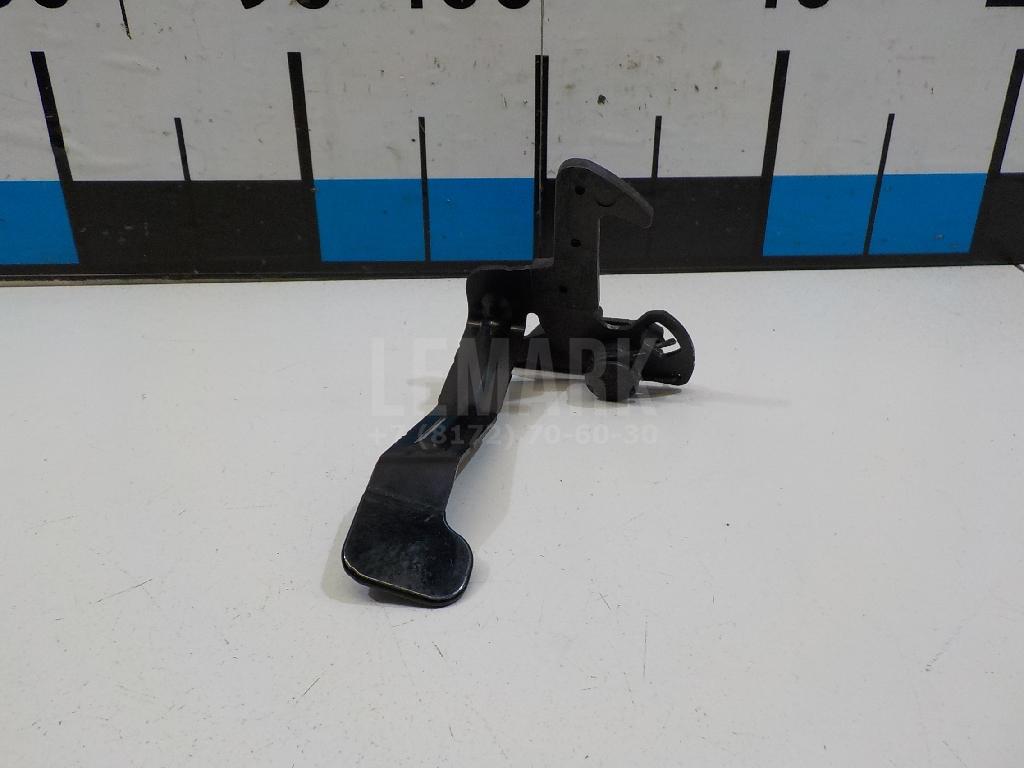 Крючок капота 5355042020 Toyota