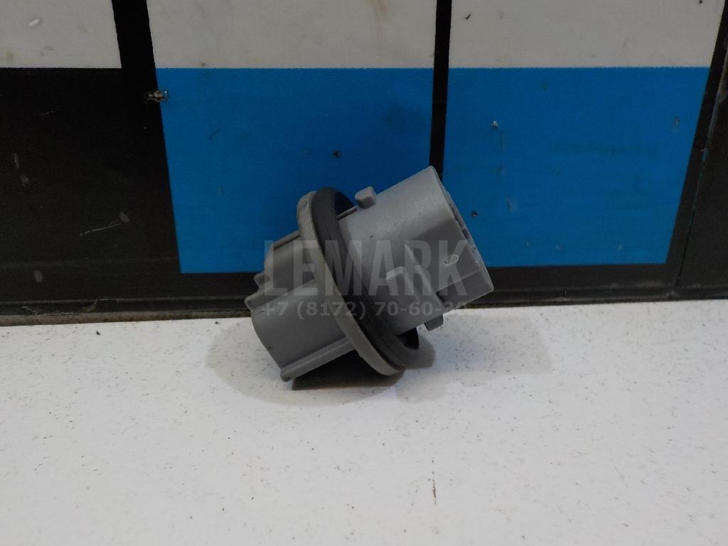 Патрон лампы 8151552270 Toyota