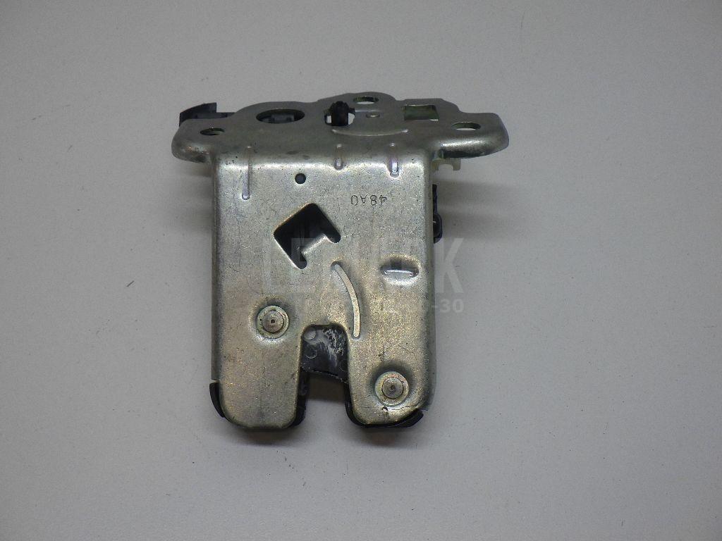 Замок багажника 8K9827505A VAG
