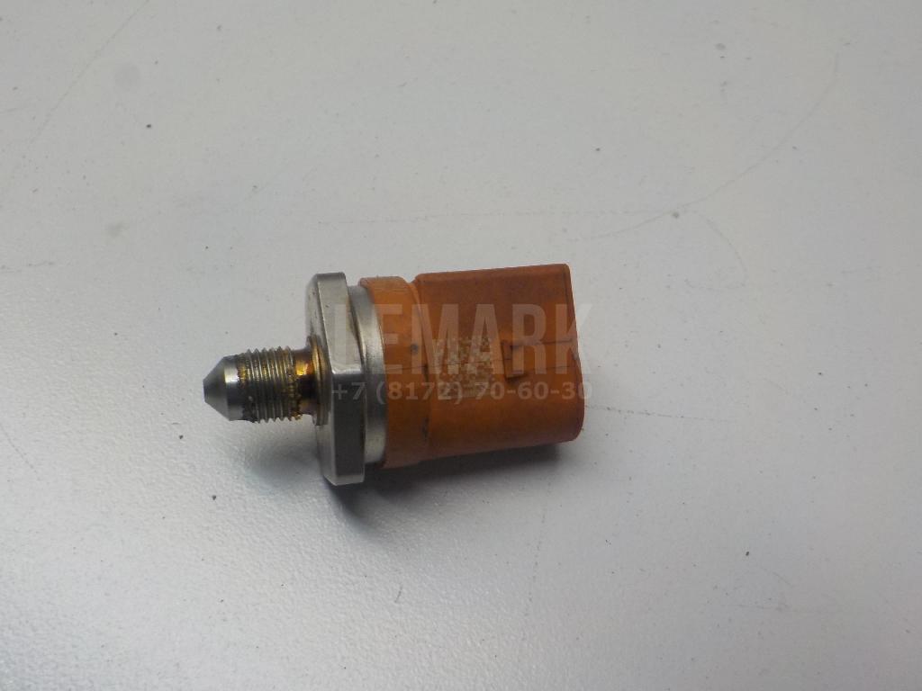Датчик давления топлива 06J906051D VAG