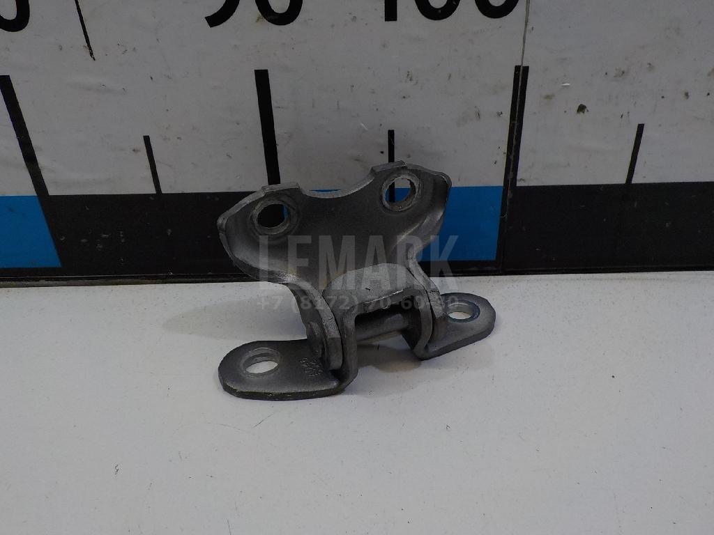 Петля двери передней правой нижняя 6873012120 Toyota