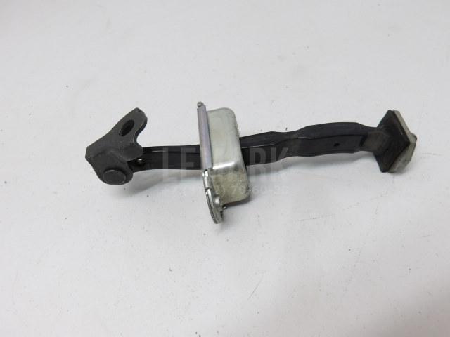 Ограничитель двери 80430JG000 Nissan