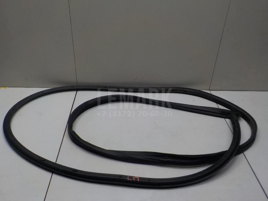 Уплотнитель двери 80831JG000 Nissan