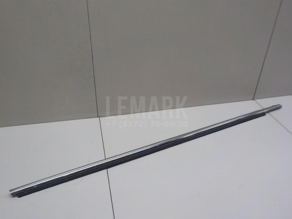 Накладка стекла переднего правого 7571042040 Toyota