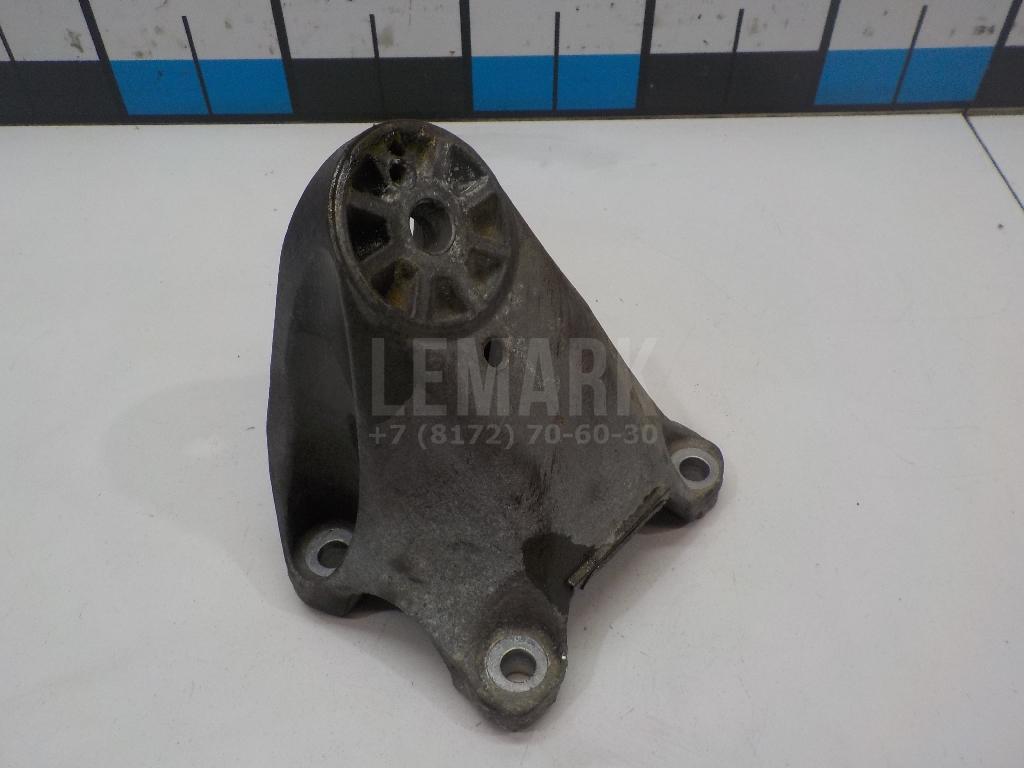 Кронштейн двигателя левый 7L8199307K VAG