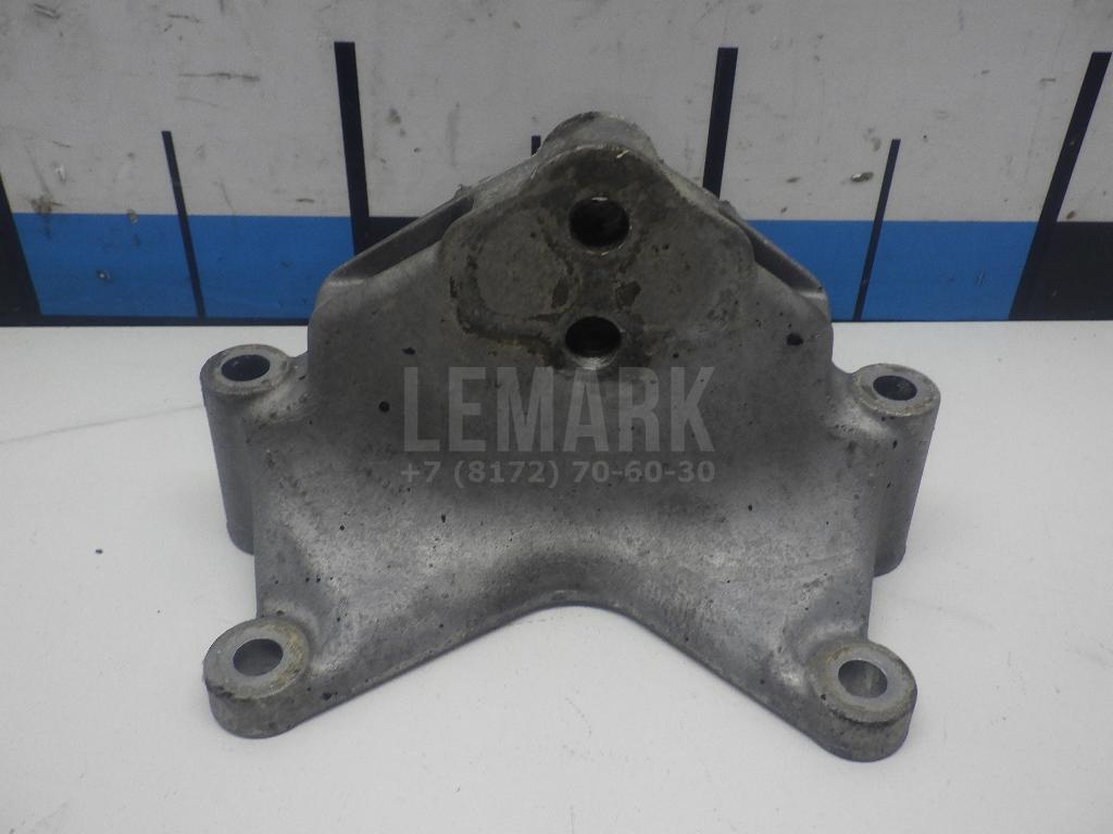 Кронштейн КПП 7L6399649D VAG