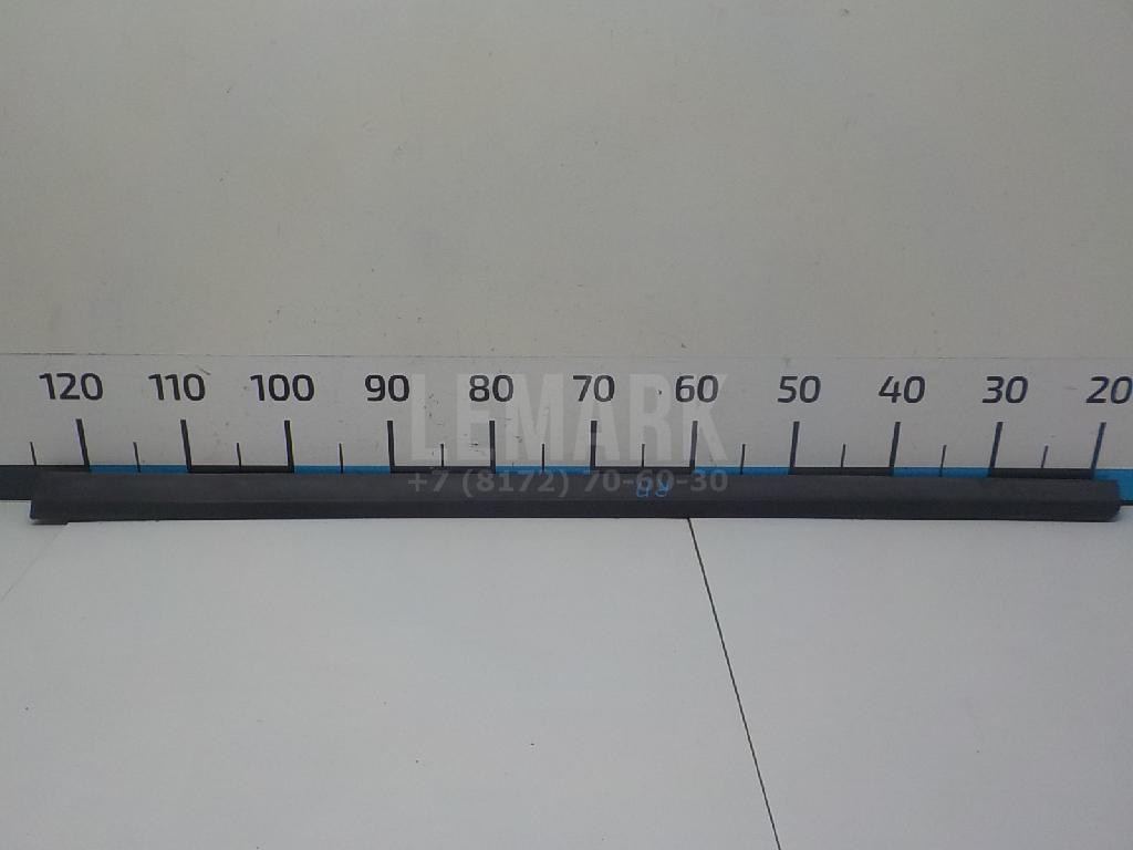 Молдинг передней правой двери 3C0854940 VAG