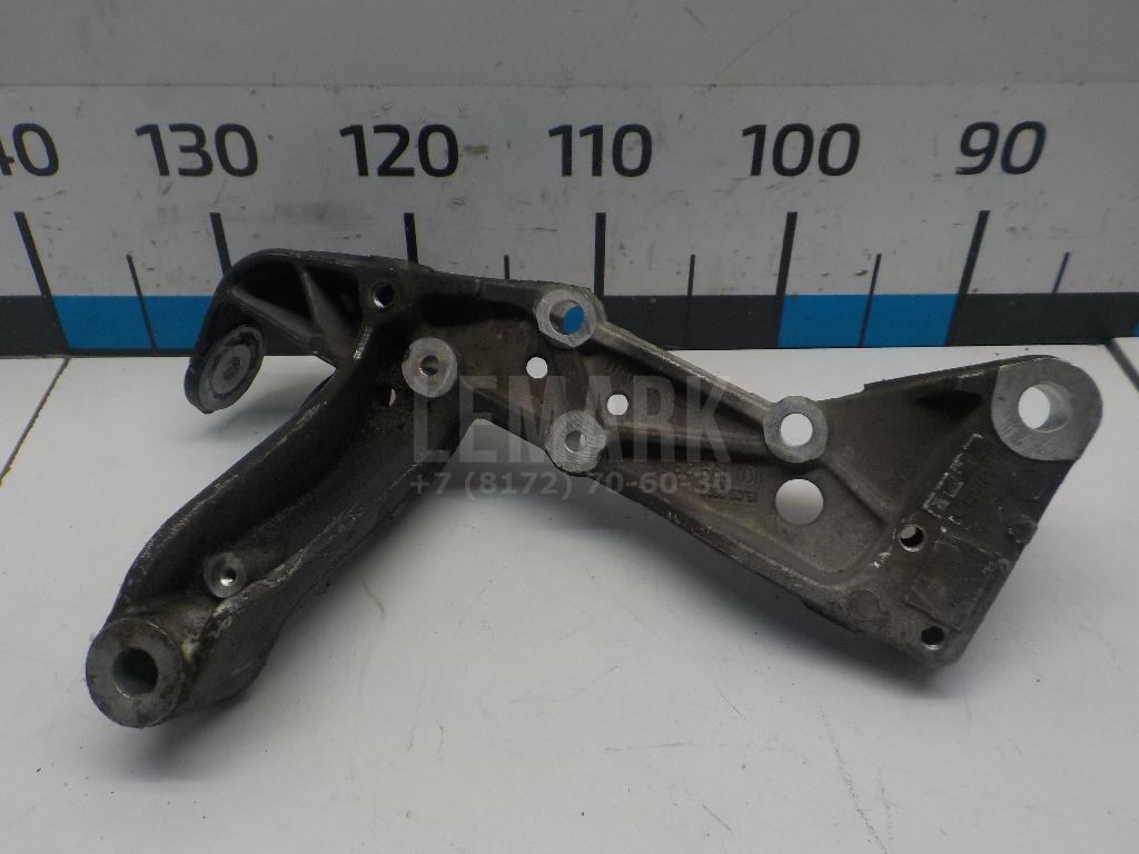 Кронштейн переднего рычага 1K0199295F VAG