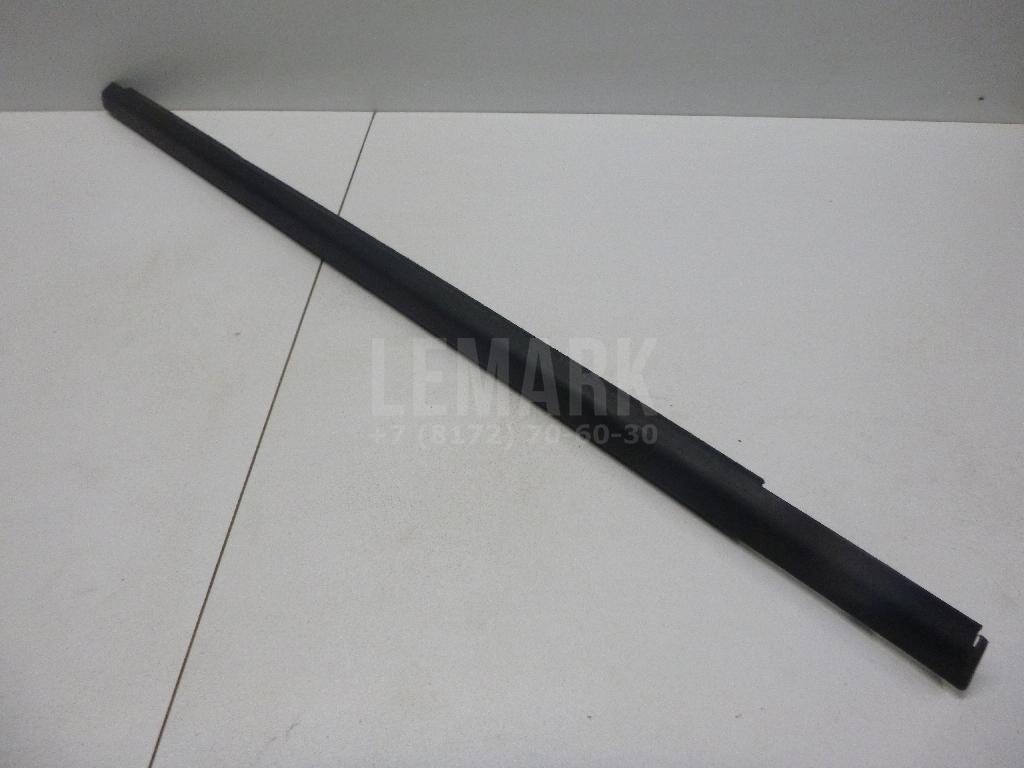 Накладка стекла заднего правого для  BMW 2-serie F22/F23/F87 2013-2020