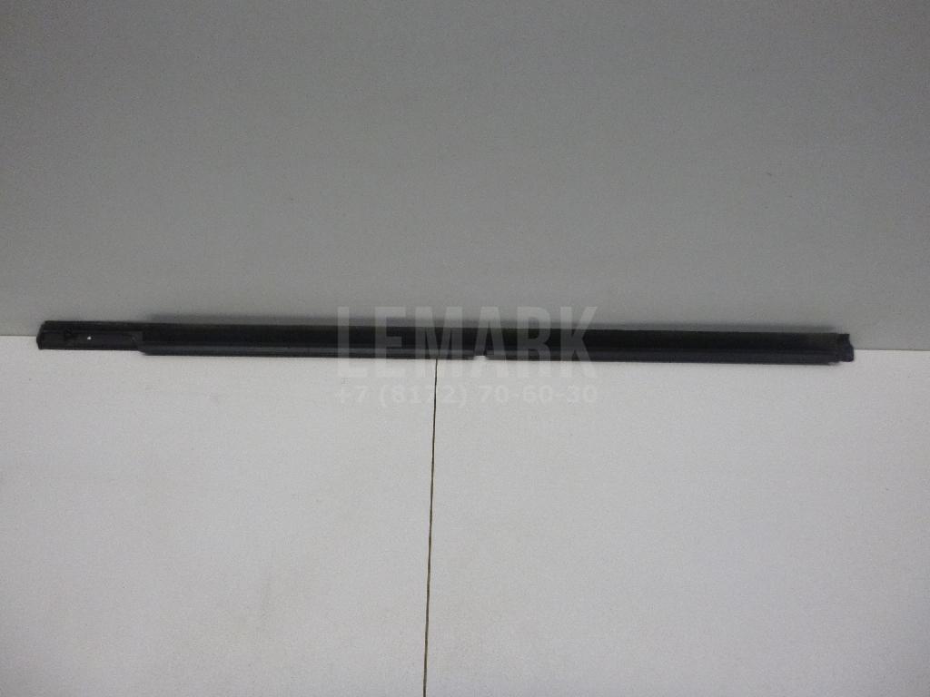 Накладка стекла заднего правого для  BMW 2-serie F22/F23/F87 2013-2020