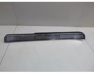 Накладка порога (внутренняя) для Mercedes Benz W221 2005-2013 с разбора состояние хорошее