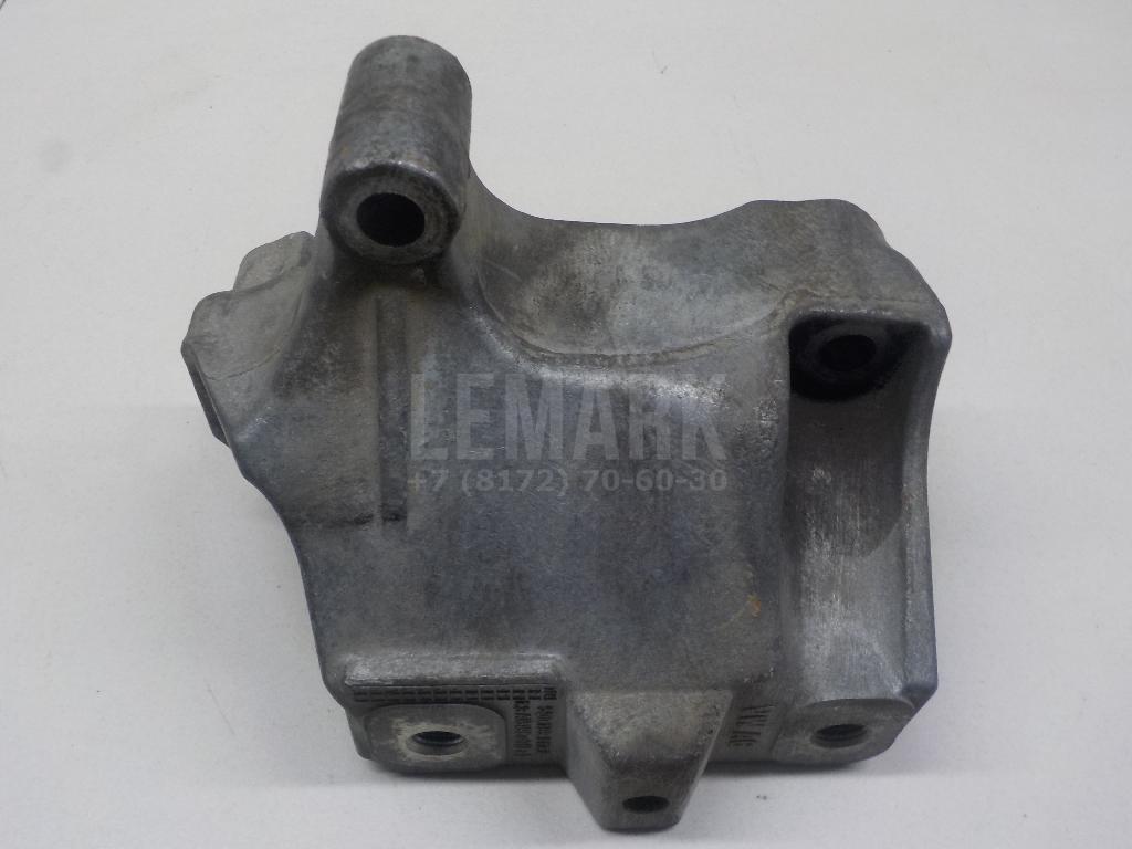 Кронштейн КПП 5Q0199117A VAG