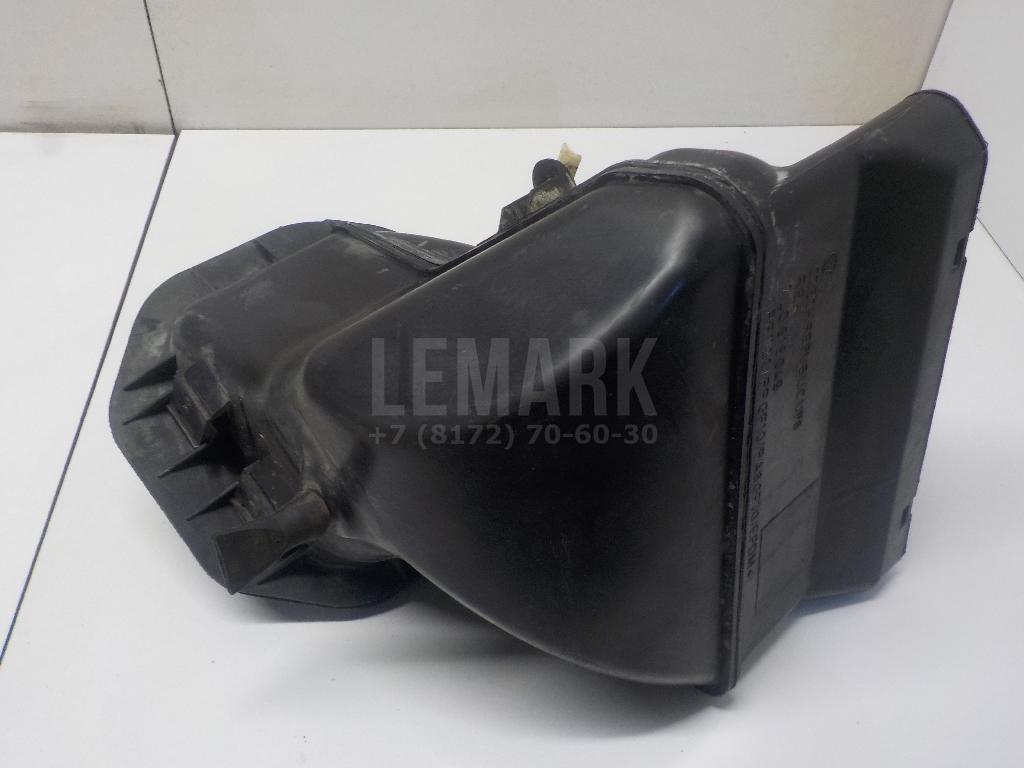 Воздухозаборник (внутри) 7L0819049 VAG