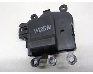 Моторчик заслонки отопителя для Mazda Mazda 3 (BL) 2009-2013 с разбора состояние отличное