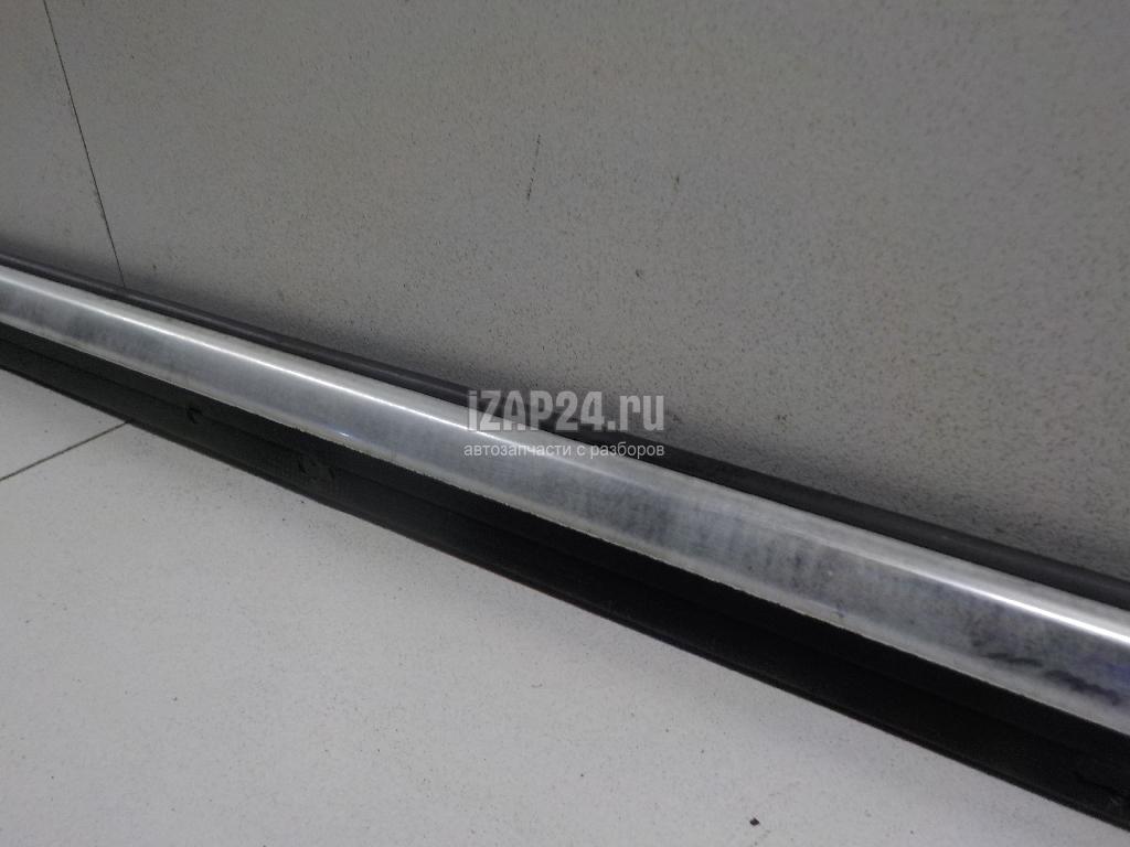 4F08537642ZZ Накладка стекла заднего правого VAG Allroad quattro (2006 - 2012)