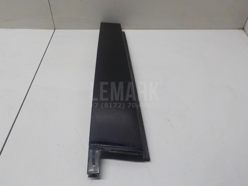 Накладка двери задней правой 7P6839902D VAG