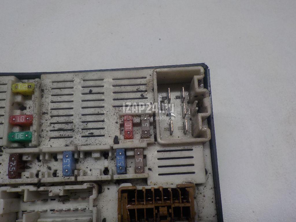 Блок предохранителей renault scenic 2 дизель. Блок предохранителей рено сценик 3 дизель 1. Блок предохранителей рено меган 2 под капотом схема. Предохранители рено сценик 2 дизель. Рено мастер предохранители.