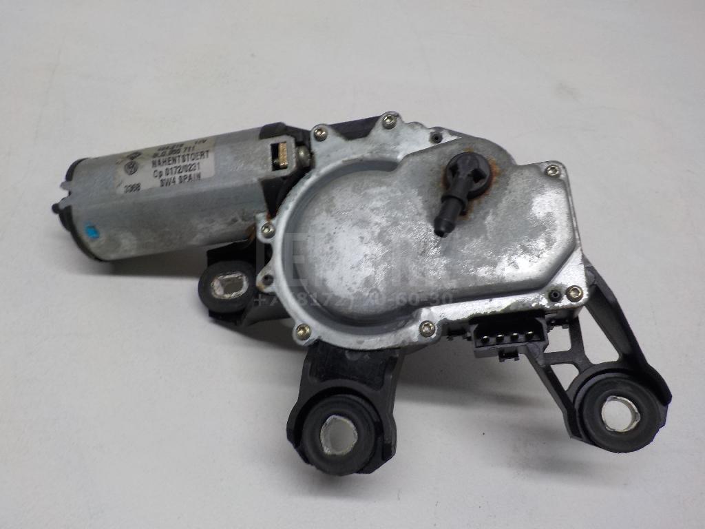 Моторчик стеклоочистителя задний 8L0955711 VAG