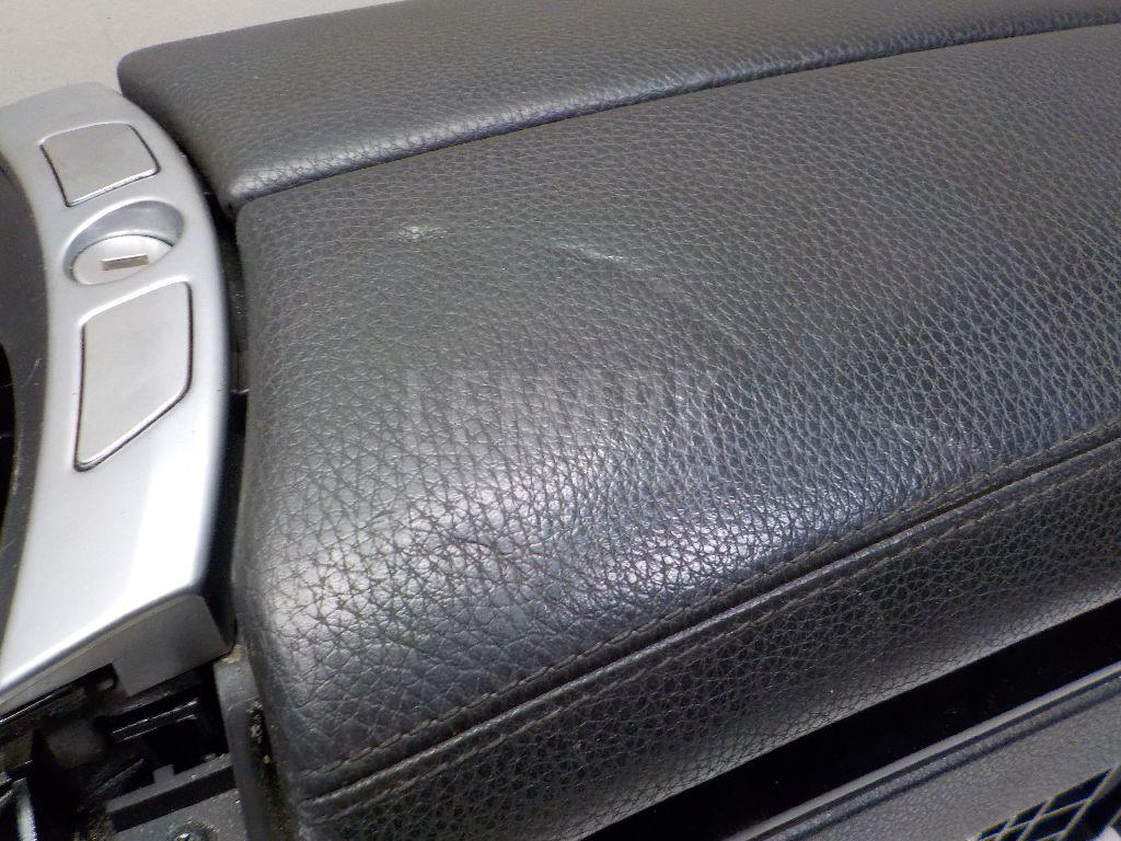 Подлокотник для  Audi A1 (8X) 2010-2018