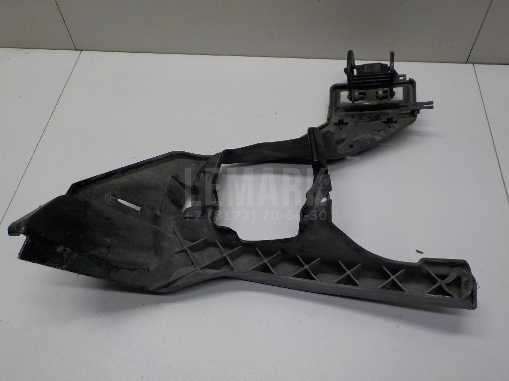 Кронштейн фары противотуманной левой для  BMW 4-serie F32/F33/F82 2012-2020