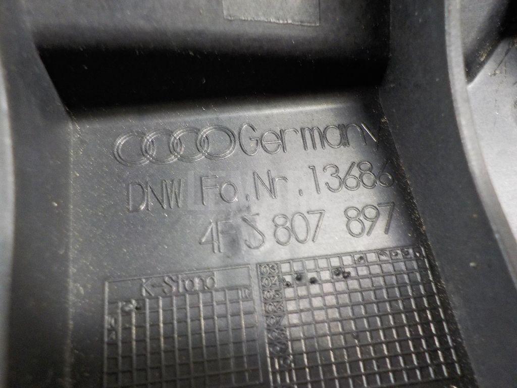 Направляющая заднего бампера левая для  Audi A4 [B6] 2000-2004