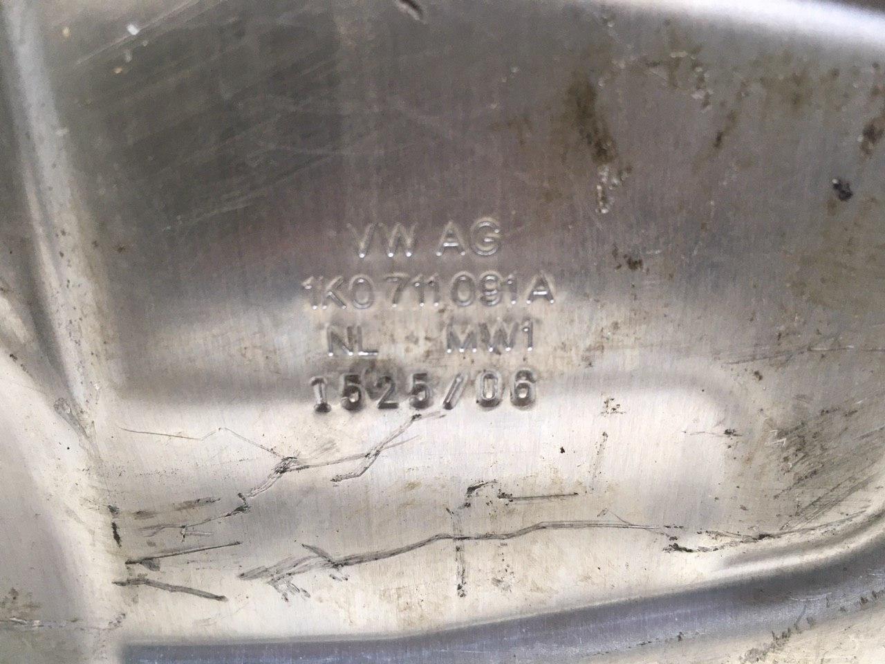 Кулиса КПП для  BMW 1-serie E82/E88 2007-2013