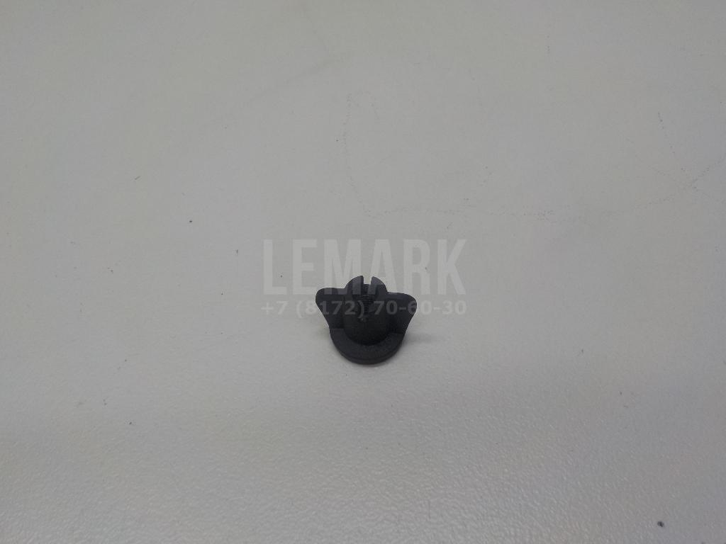 Крепеж 1382748 Ford