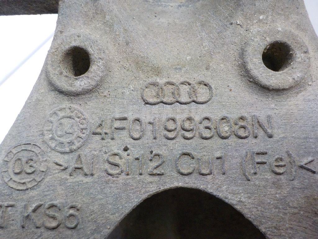Кронштейн двигателя правый для  Audi A3 [8P1] 2003-2013