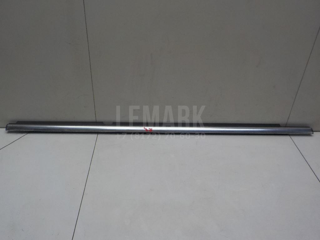 Накладка стекла заднего правого 5N0839476D3Q7 VAG