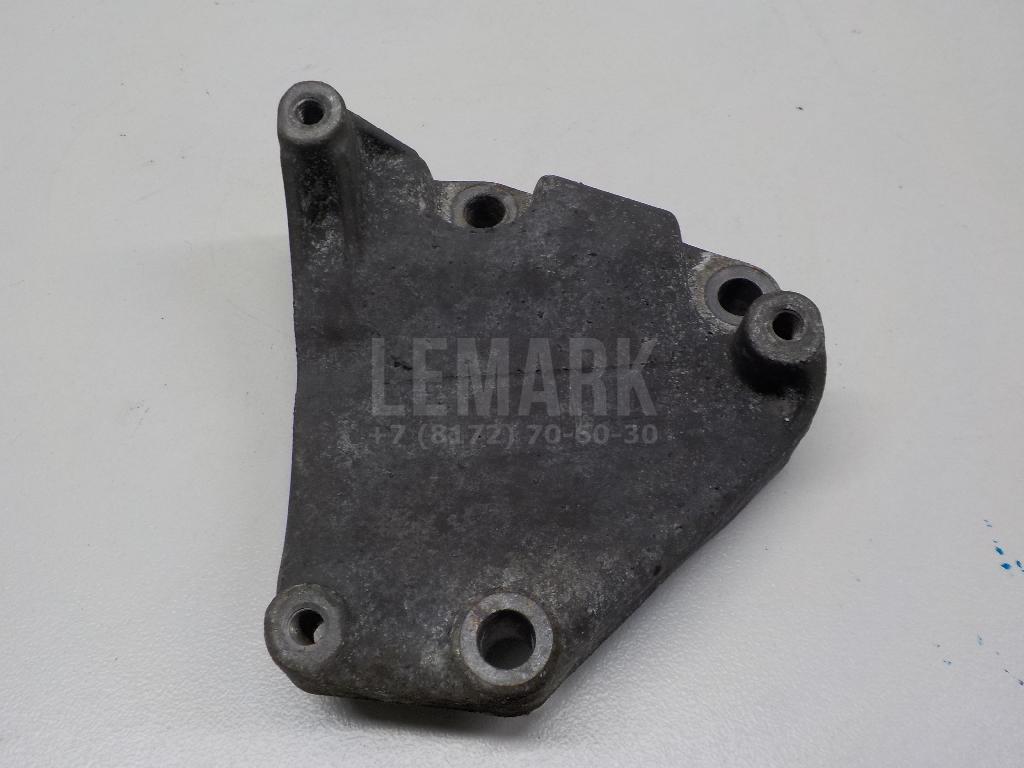 Кронштейн кондиционера 90529603 GM