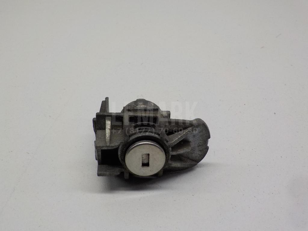 Вставка замка двери 1552849 Ford