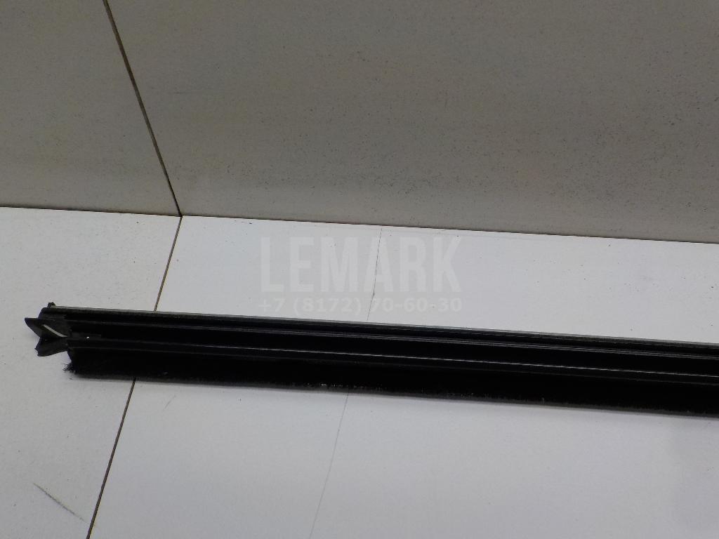 Накладка стекла заднего левого для  BMW X5 F15/F85 2013-2018
