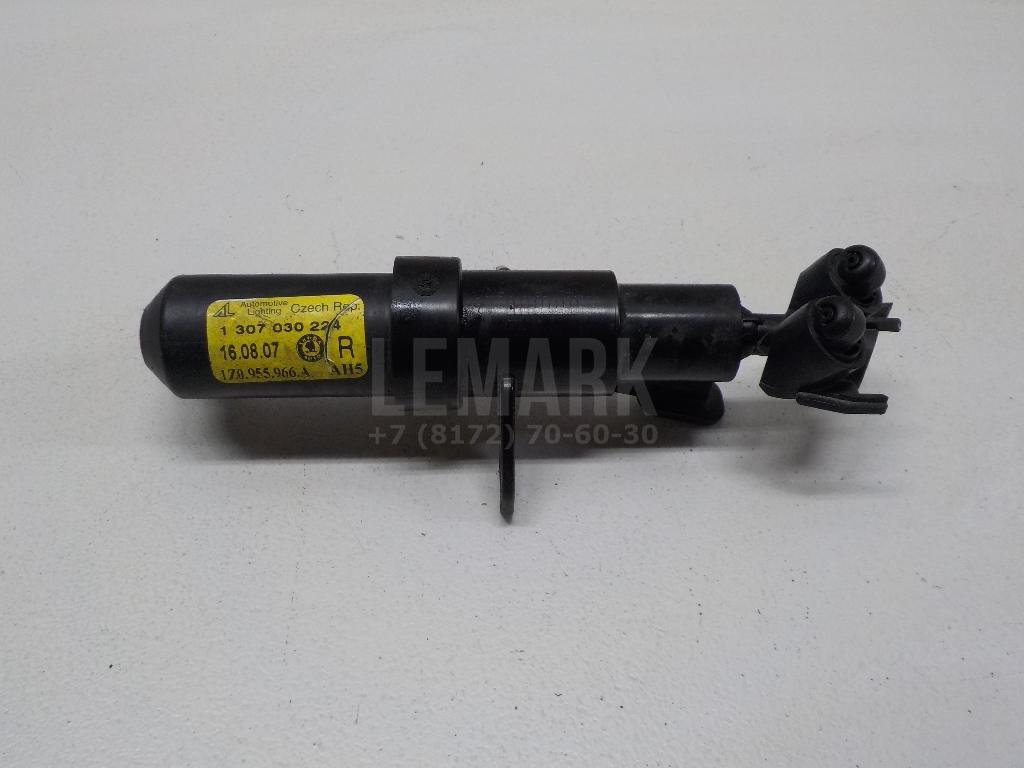 Форсунка омывателя фары 1Z0955966A VAG