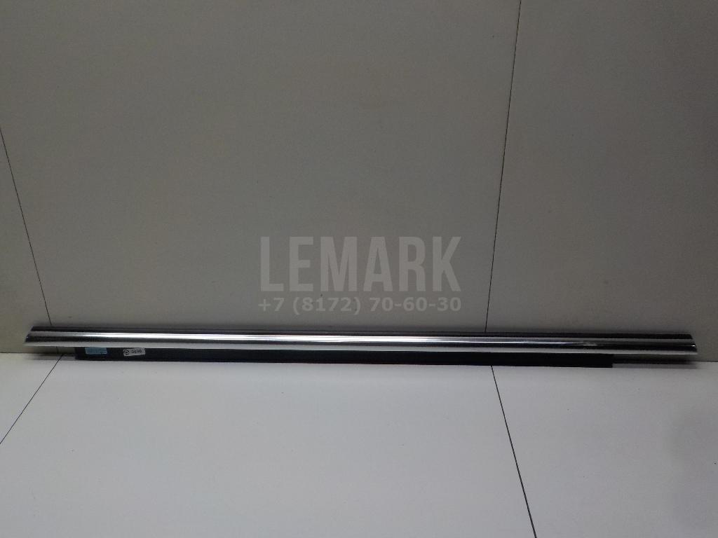 Накладка стекла заднего правого