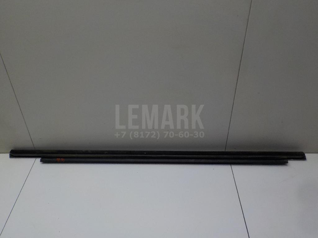 Накладка стекла заднего правого для  Astra HD 8 2005-2011