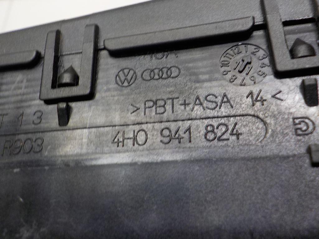 Блок предохранителей для  Audi 80/90 [B2] 0-1986