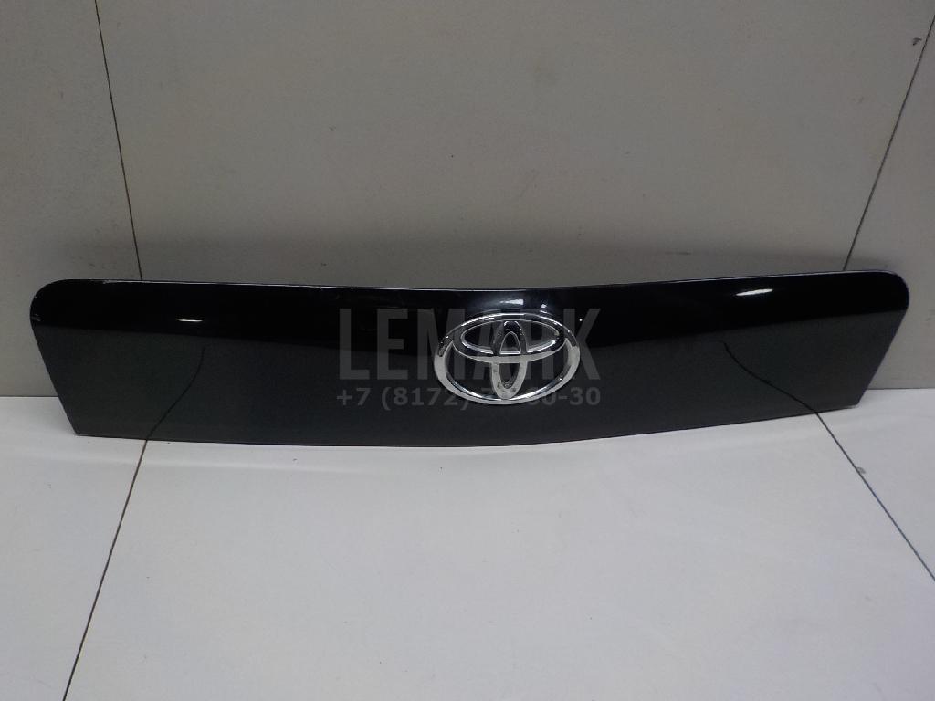Накладка двери багажника 7680142040C0 Toyota