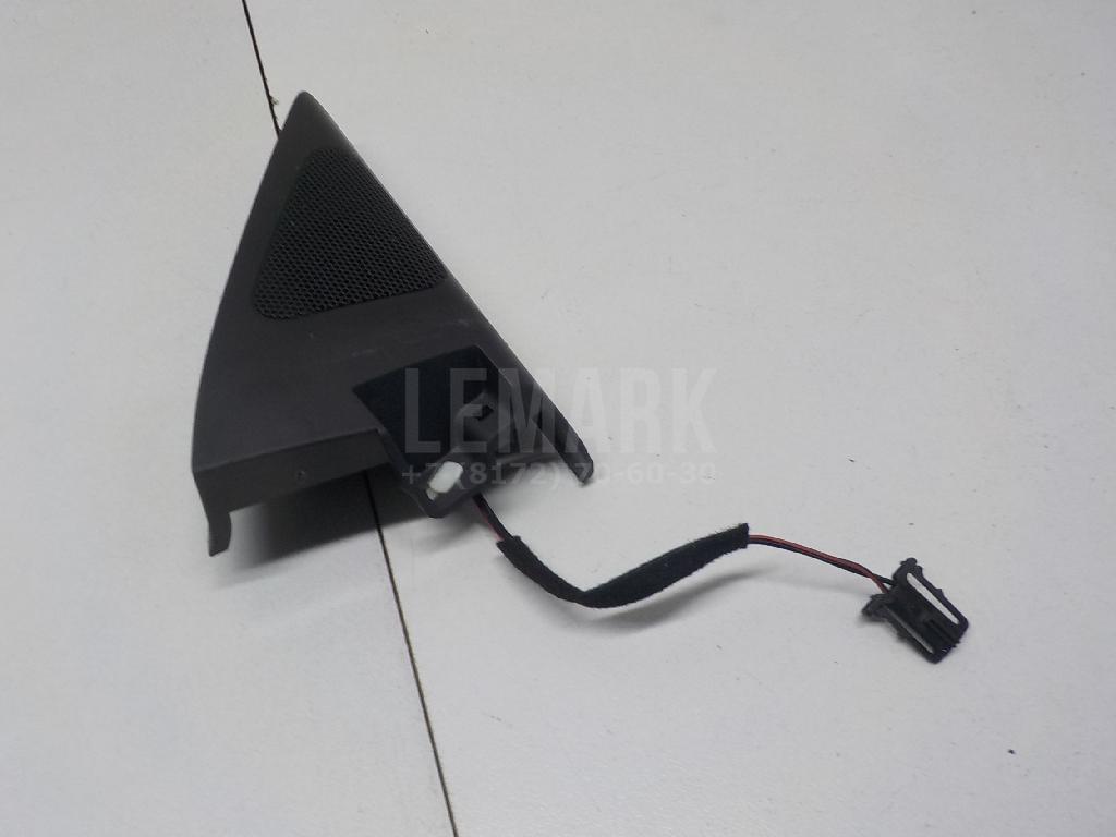 Крышка зеркала внутренняя правая 5N0837974G82V VAG
