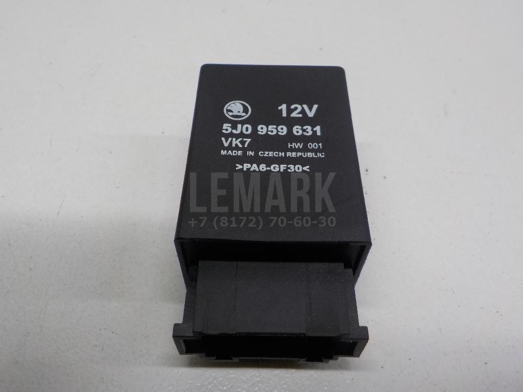 Блок электронный 5J0959631 VAG