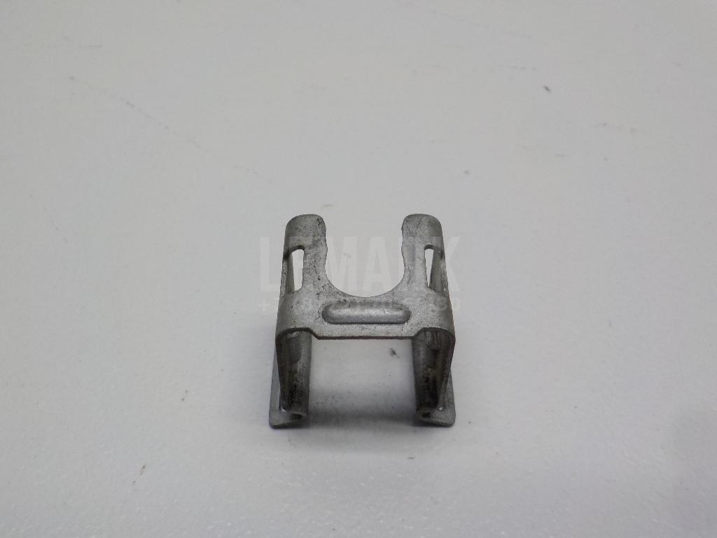 Крепеж форсунки 1429835 Ford