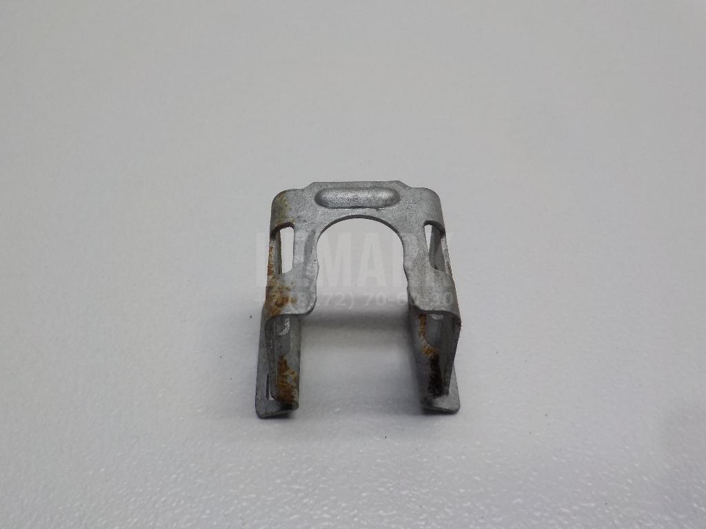 Крепеж форсунки 1429835 Ford