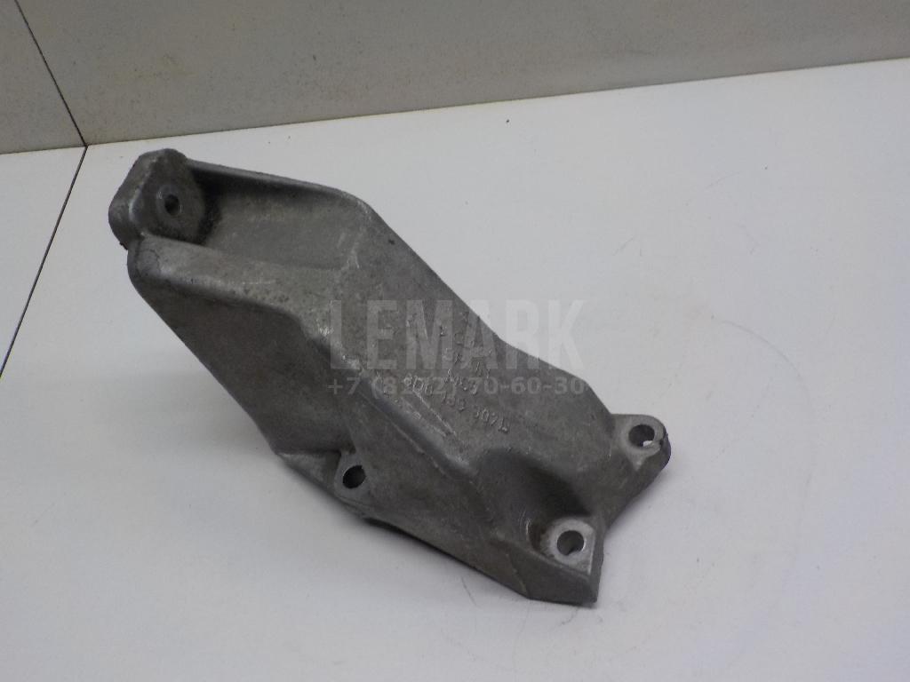 Кронштейн двигателя левый 8D0199307L VAG