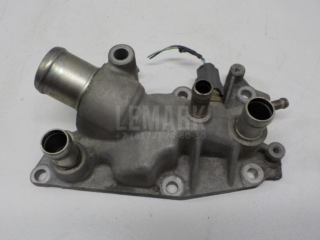 Фланец двигателя системы охлаждения 110601KA0A Nissan