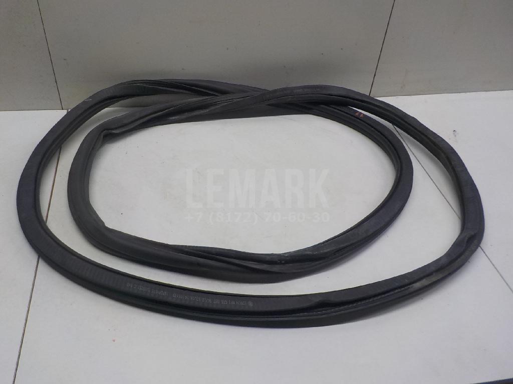 Уплотнитель двери 5E5867367C VAG