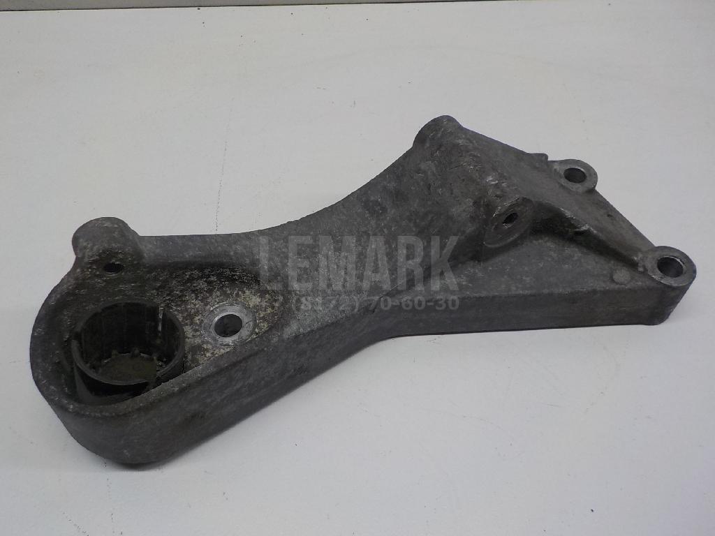 Кронштейн генератора 030145169N VAG