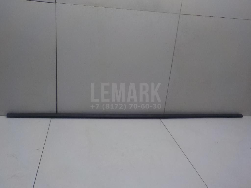 Накладка стекла переднего правого 13259957 GM