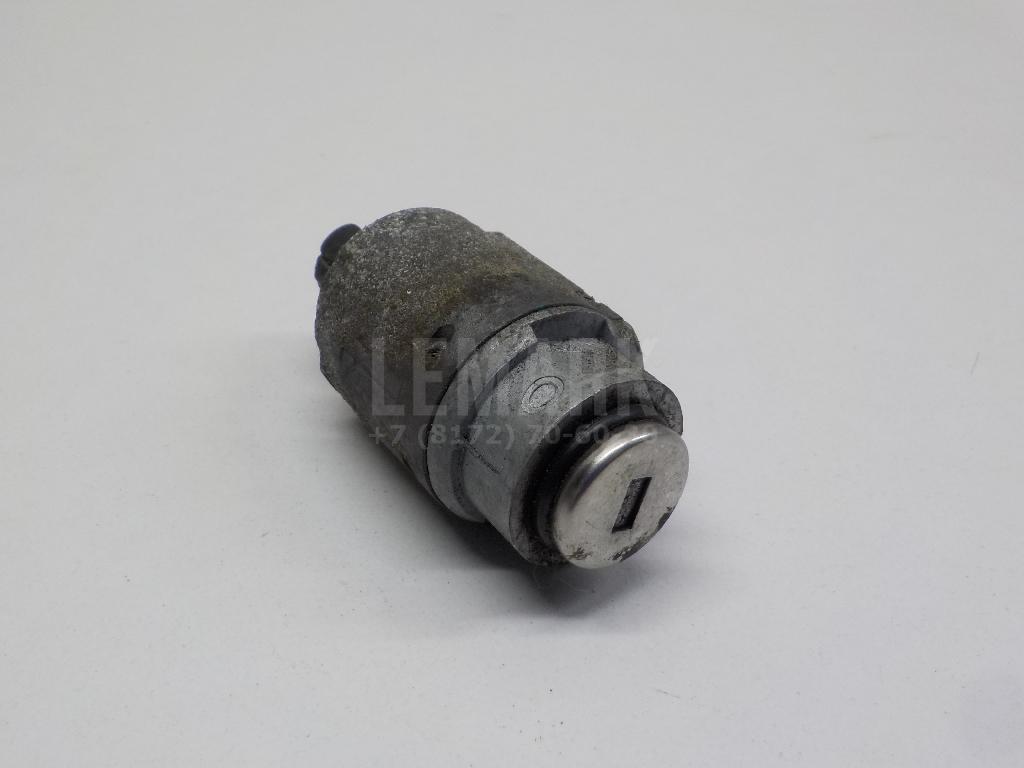 Вставка замка капота 1535949 Ford