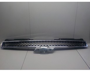 Решетка радиатора для Chevrolet Suburban 2006-2014 с разборки состояние отличное