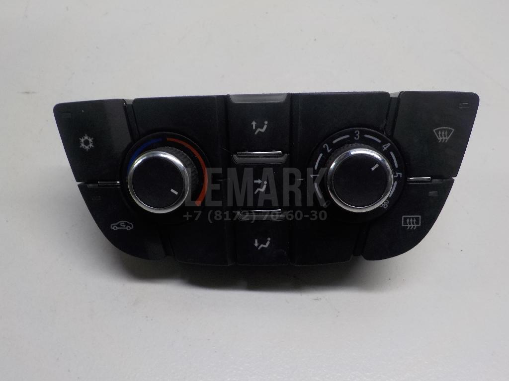 Блок управления отопителем 13360099 GM