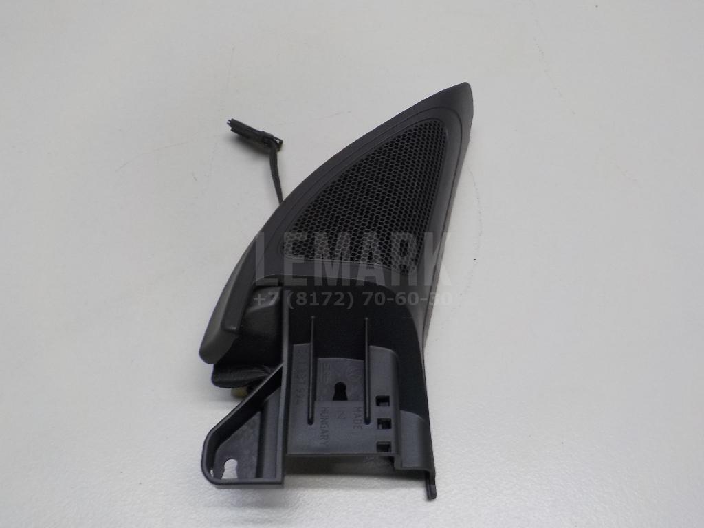Крышка зеркала внутренняя правая 5K0837974K82V VAG